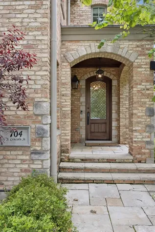 704 South Lincoln Street Hinsdale IL 60521