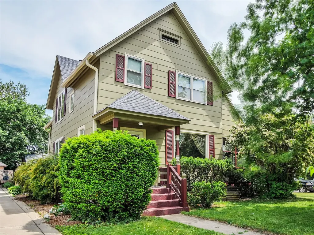 433 Arlington Avenue Elgin IL 60120