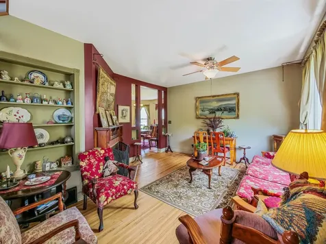 433 Arlington Avenue Elgin IL 60120