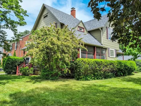 433 Arlington Avenue Elgin IL 60120