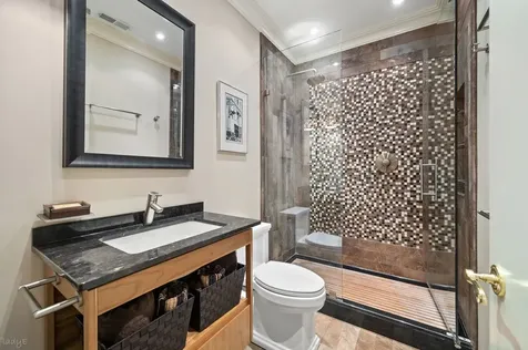 2705 North Bosworth Avenue Chicago IL 60614