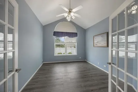 604 Handel Lane Woodstock IL 60098
