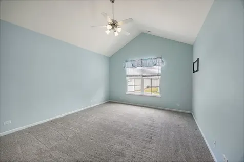 604 Handel Lane Woodstock IL 60098