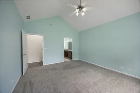 604 Handel Lane Woodstock IL 60098