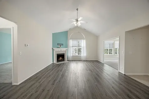 604 Handel Lane Woodstock IL 60098