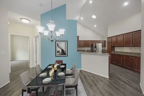 604 Handel Lane Woodstock IL 60098