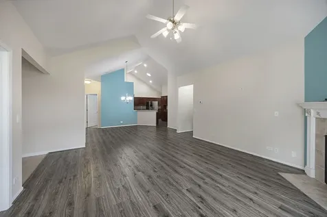 604 Handel Lane Woodstock IL 60098