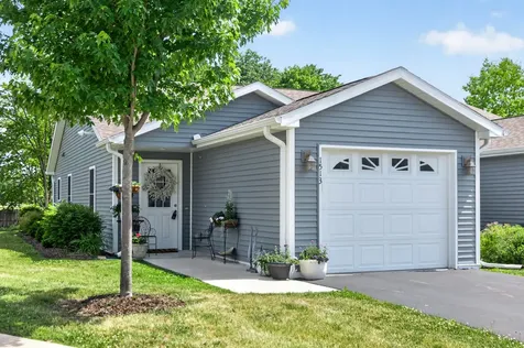 1513 Eadens Place Dixon IL 61021