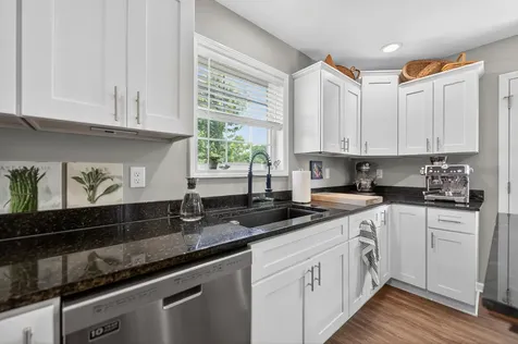 1513 Eadens Place Dixon IL 61021