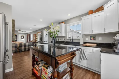 1513 Eadens Place Dixon IL 61021