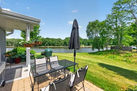 1513 Eadens Place Dixon IL 61021