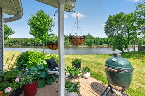 1513 Eadens Place Dixon IL 61021
