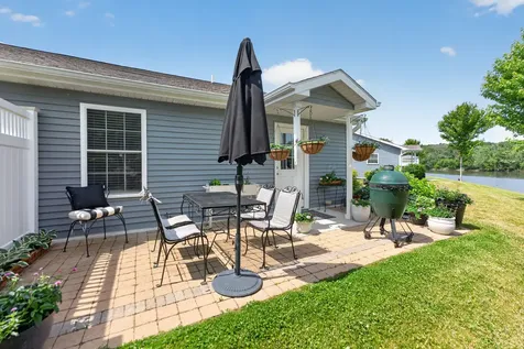 1513 Eadens Place Dixon IL 61021
