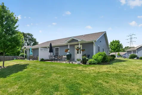 1513 Eadens Place Dixon IL 61021