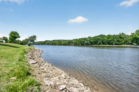 1513 Eadens Place Dixon IL 61021