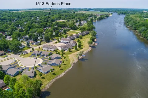 1513 Eadens Place Dixon IL 61021