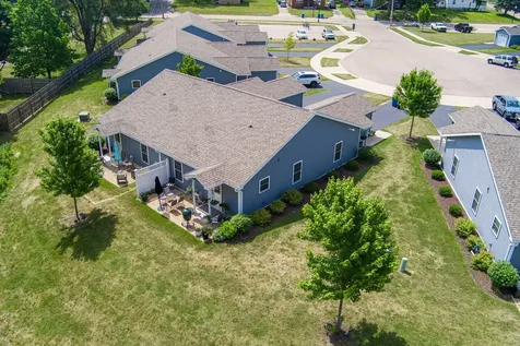 1513 Eadens Place Dixon IL 61021