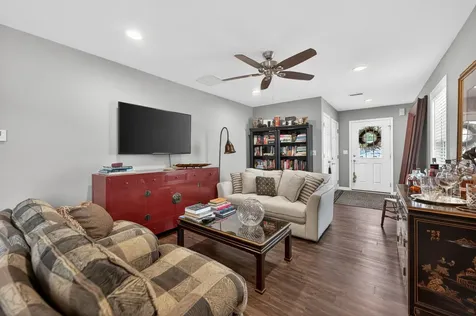 1513 Eadens Place Dixon IL 61021