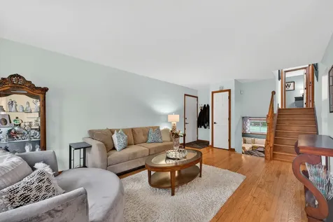 1016 South Haddow Avenue Arlington Heights IL 60005