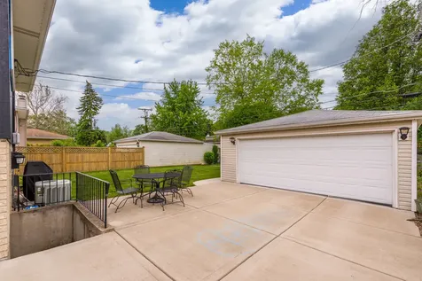 1016 South Haddow Avenue Arlington Heights IL 60005