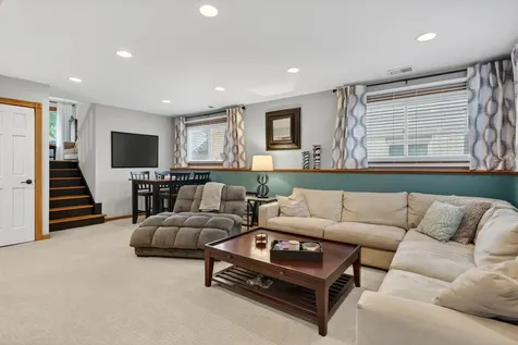 1016 South Haddow Avenue Arlington Heights IL 60005