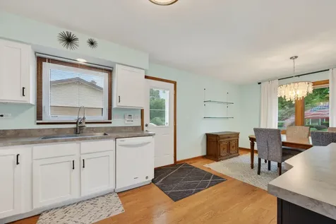 1016 South Haddow Avenue Arlington Heights IL 60005