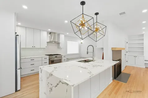 535 North Waukegan Road Lake Forest IL 60045