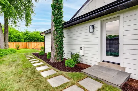 535 North Waukegan Road Lake Forest IL 60045