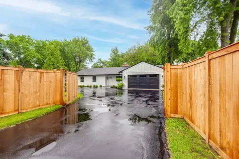 535 North Waukegan Road Lake Forest IL 60045