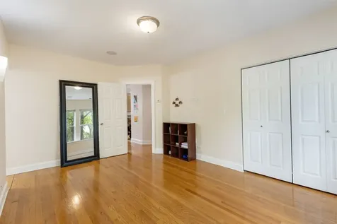 2935 West Rosemont Avenue Chicago IL 60659