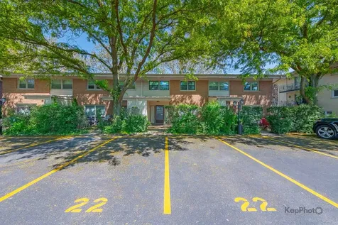 22 North Dee Road Park Ridge IL 60068