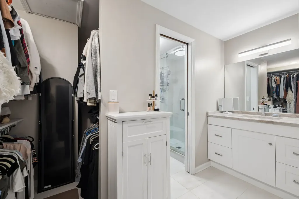 1220 Garden Court Naperville IL 60540
