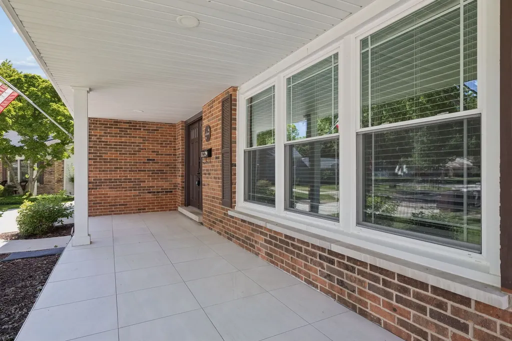 1220 Garden Court Naperville IL 60540
