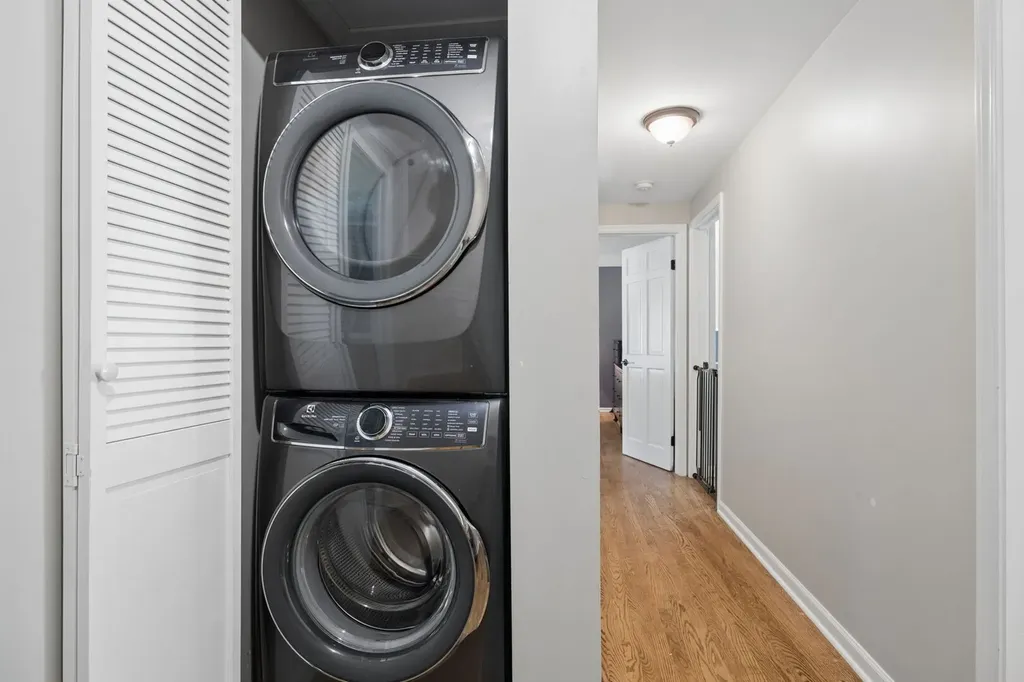 1220 Garden Court Naperville IL 60540
