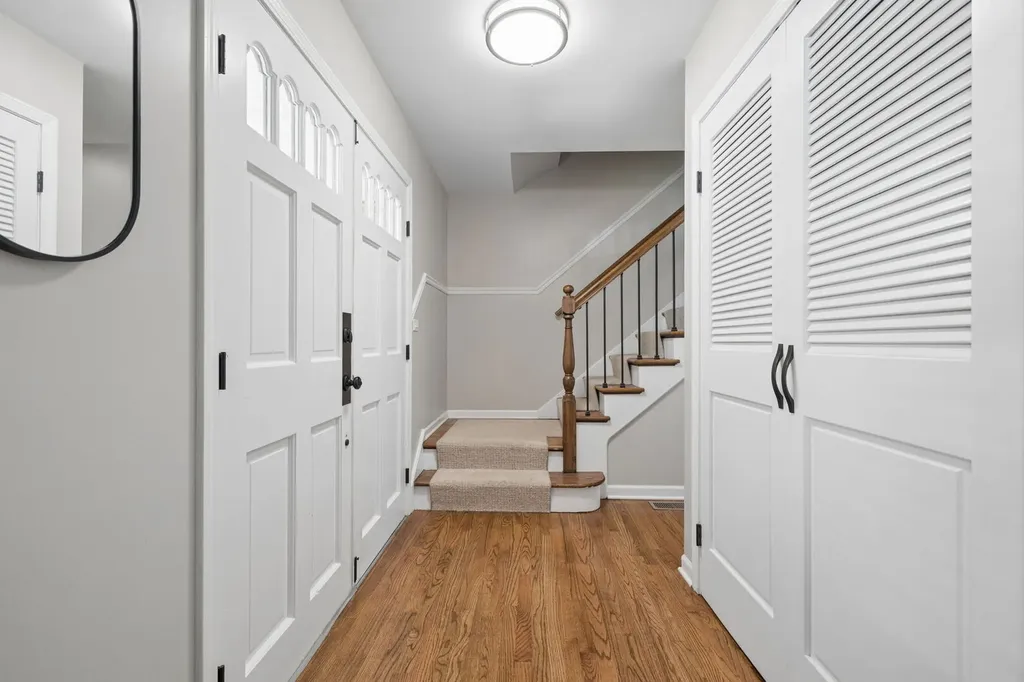 1220 Garden Court Naperville IL 60540