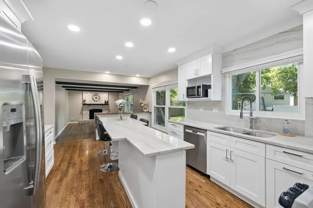 1220 Garden Court Naperville IL 60540
