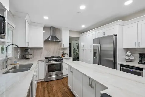 1220 Garden Court Naperville IL 60540