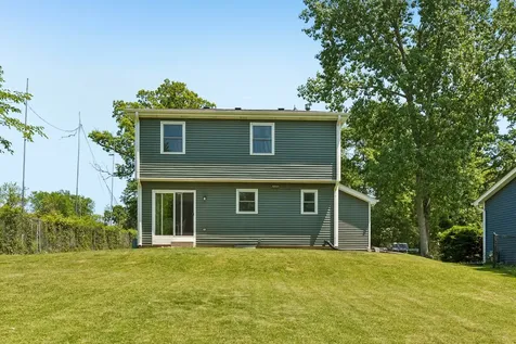 826 Elm Avenue Round Lake Park IL 60073