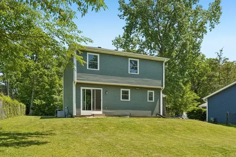 826 Elm Avenue Round Lake Park IL 60073