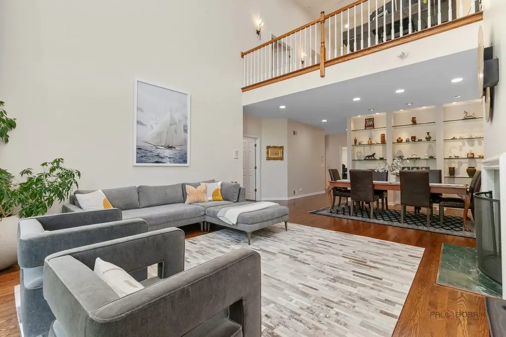 1302 Hawthorne Lane Hinsdale IL 60521