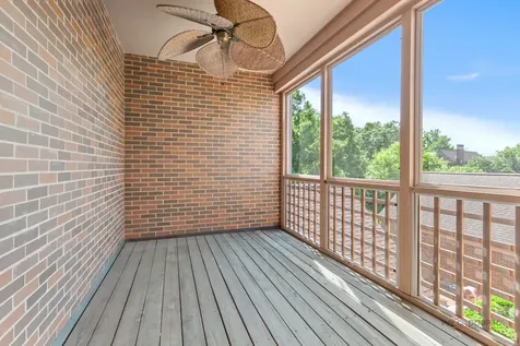 1302 Hawthorne Lane Hinsdale IL 60521