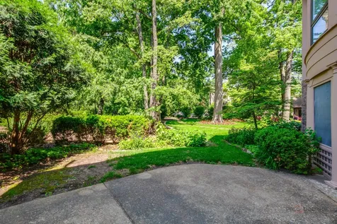 1302 Hawthorne Lane Hinsdale IL 60521