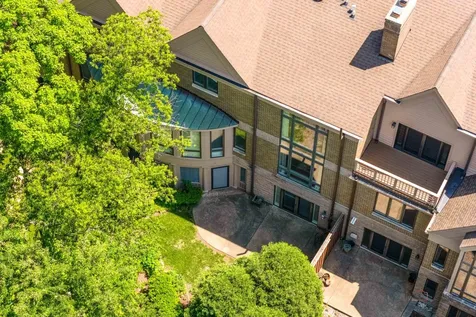 1302 Hawthorne Lane Hinsdale IL 60521