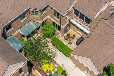 1302 Hawthorne Lane Hinsdale IL 60521