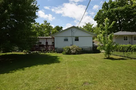 1531 North East End Avenue Round Lake Beach IL 60073