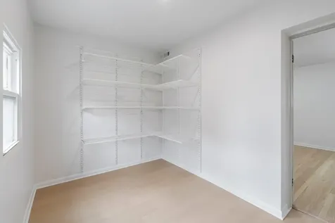 5439 North Artesian Avenue Chicago IL 60625