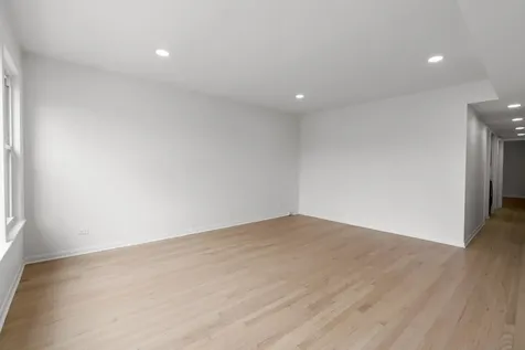 5439 North Artesian Avenue Chicago IL 60625