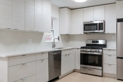 5439 North Artesian Avenue Chicago IL 60625