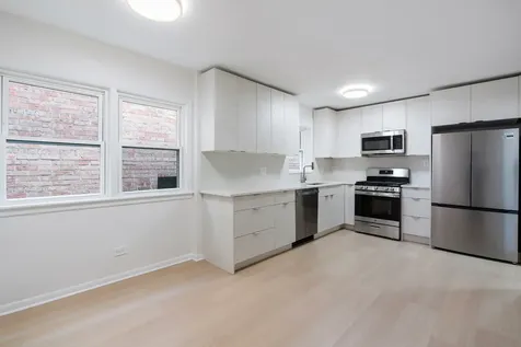 5439 North Artesian Avenue Chicago IL 60625