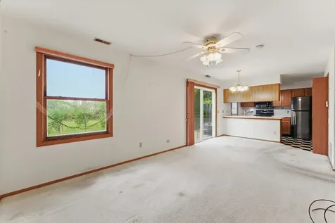 2456 Bridgewater Drive Woodstock IL 60098
